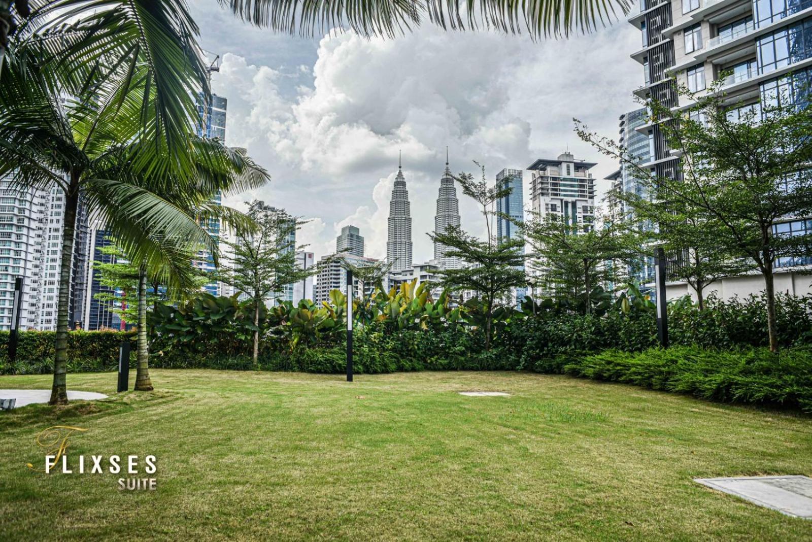 Apartment Eaton Klcc By Flixses