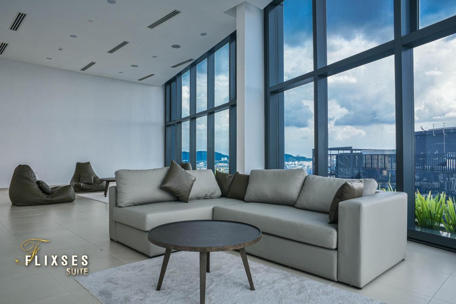 Apartment Eaton Klcc By Flixses *